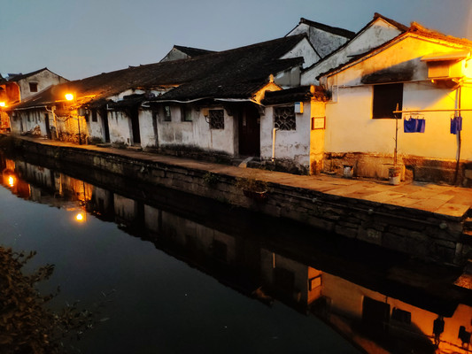 Shaoxing: Ancient Canals, Timeless Tales, and Footsteps of the Great