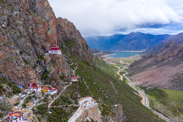 Lhasa, Tibet: A Thousand Mountains of Twilight Snow, I Only Want to See You