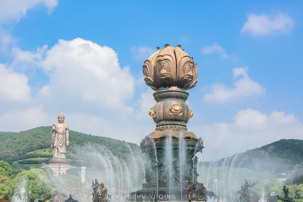 A Zen Getaway in Wuxi: A Romantic Rendezvous with Pink Muhly Grass