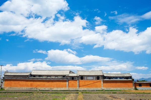 The Wind Rises. May in Dali: A Few Things About Rice Fields and Gentle Breezes