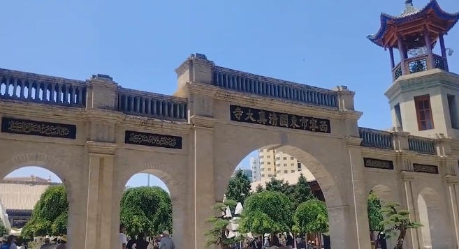 Dongguan Mosque (Dongguan Qingzhen Si)