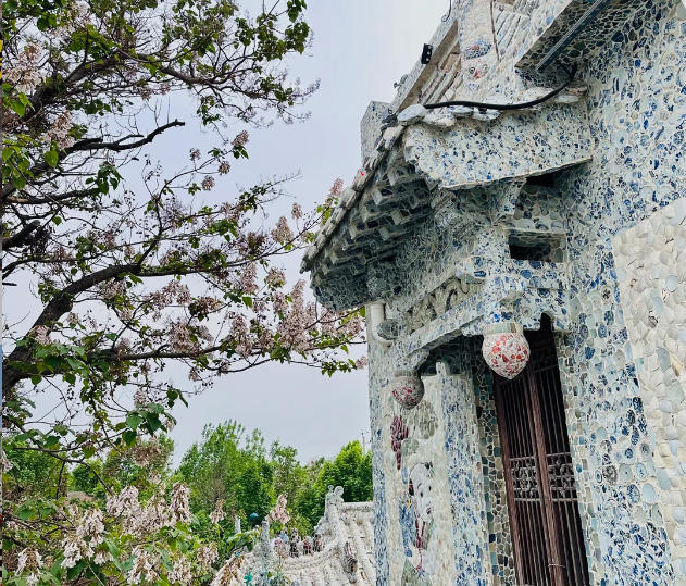 Porcelain House Porcelain House